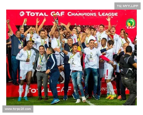 摩洛哥甲级联赛甲拉贾卡萨布兰卡队正式签约刚果国脚球员提升阵容实力