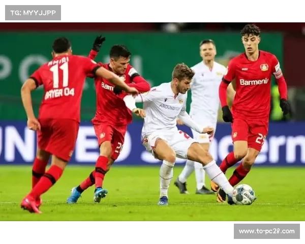 卡拉巴赫客场战术解析 控球率62%与中场传导压制成关键